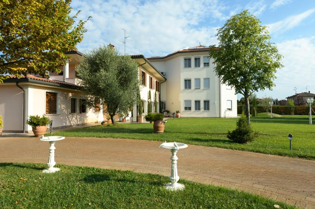 Boutique San Giovanni Hotel 3*